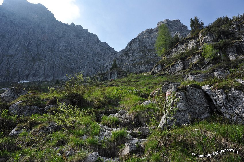 069 Sentiero dell Amicizia Monte Alben La Croce.JPG